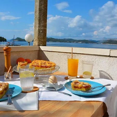 Birimisa Island Aparthotel