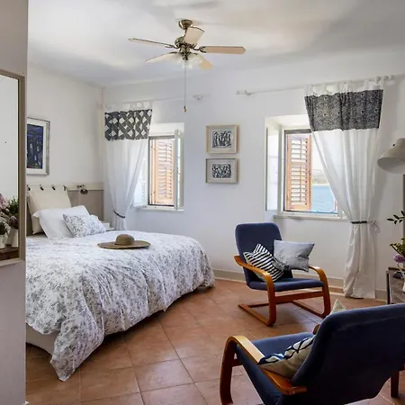 Birimisa Island Aparthotel *